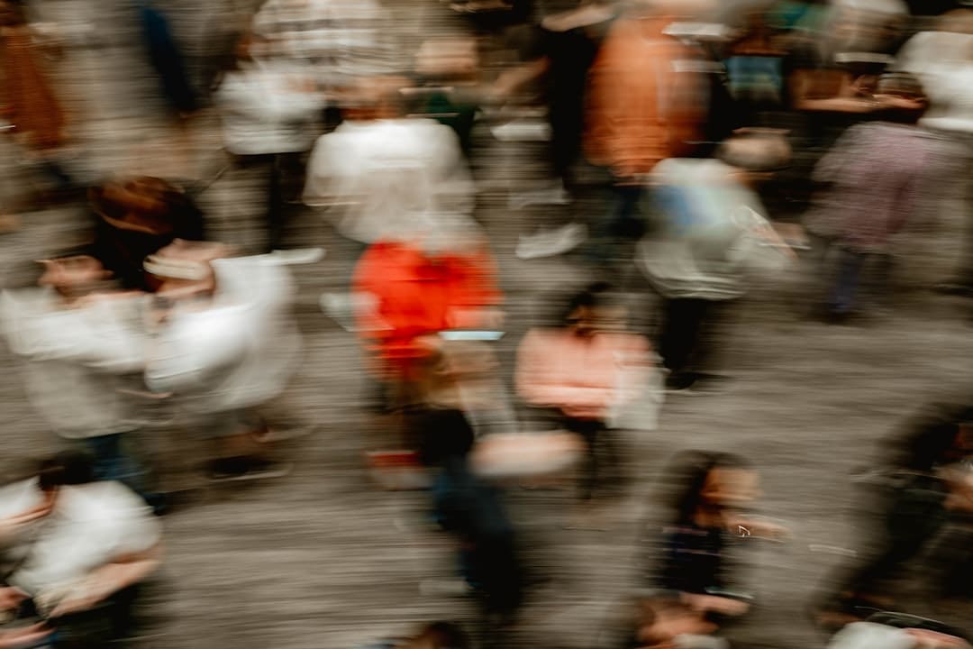 沪指涨近1% 重回3800点